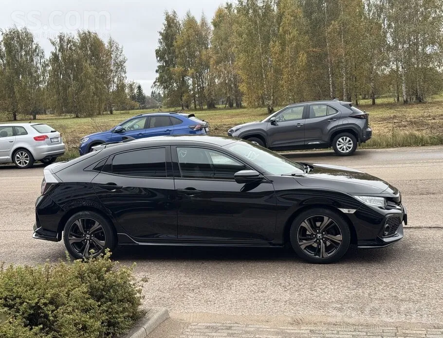 Honda Civic 2019 photo 3