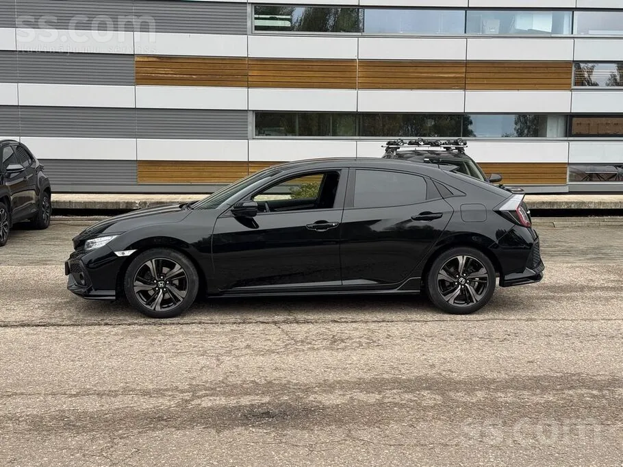 Honda Civic 2019 photo 2