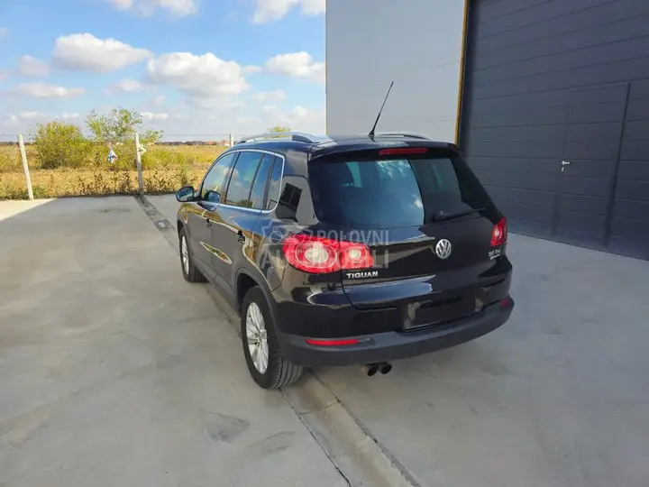 Volkswagen Tiguan 2011 photo 5