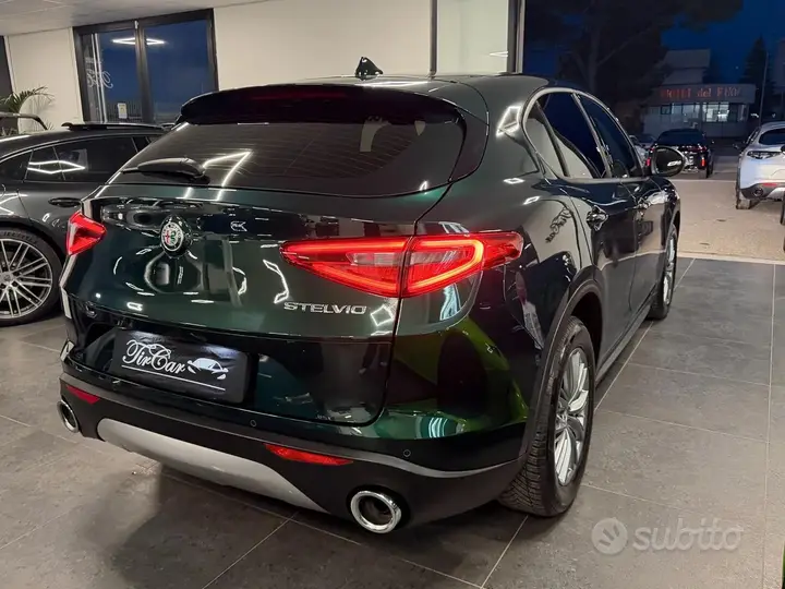 Alfa Romeo Stelvio 2021 photo 4