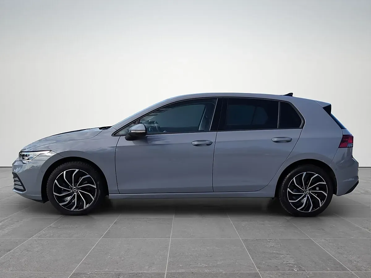 Volkswagen Golf 2024 photo 3