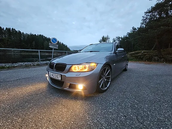 BMW 316D 2011 photo 2