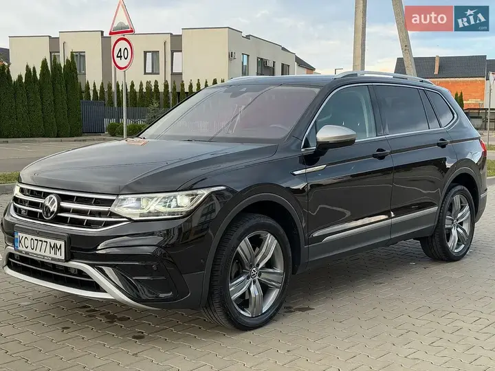 Volkswagen Tiguan Allspace 2022 photo 2