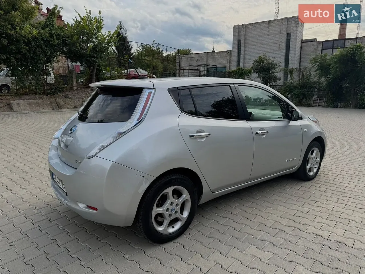 Nissan Leaf 2011 photo 4