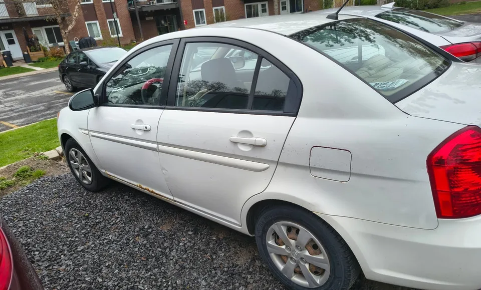 Hyundai Accent 2011 photo 5