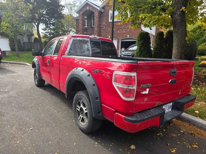 Ford F-150 2010 photo 2