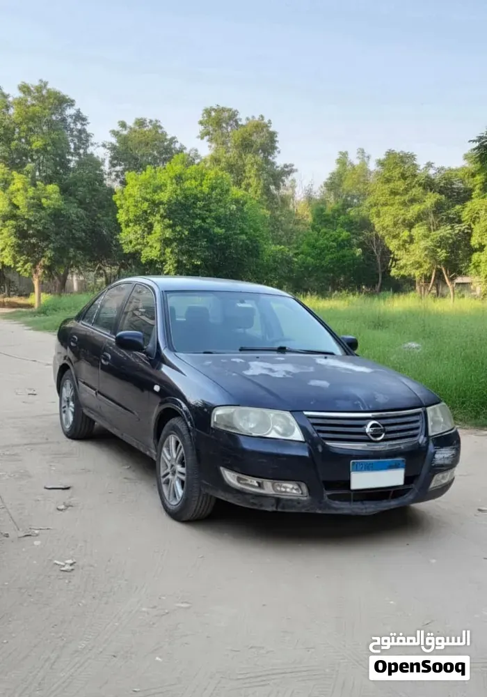 Nissan Sunny 2011 photo 2