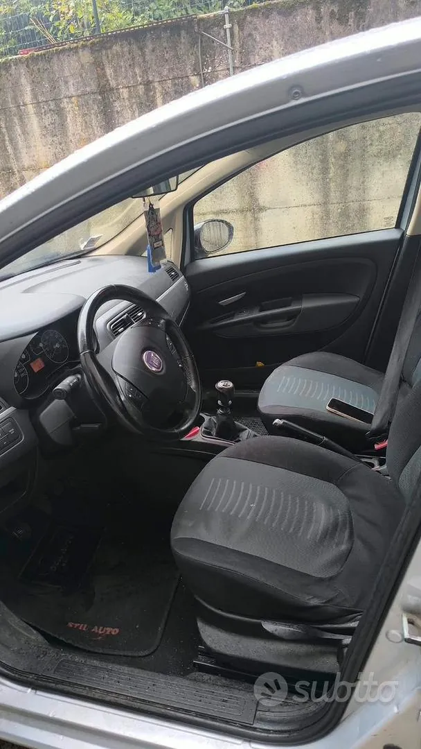 Fiat Grande Punto 2008 photo 3