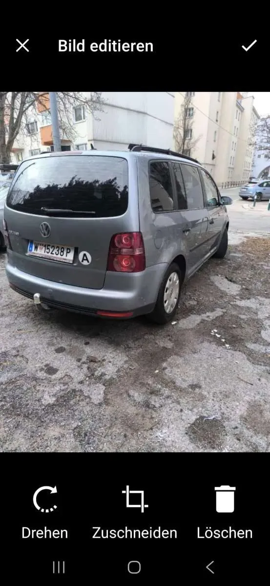 Volkswagen Touran 2009 photo 2