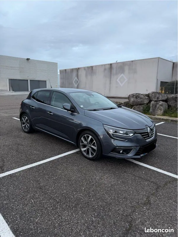 Renault Megane 2016 photo 2