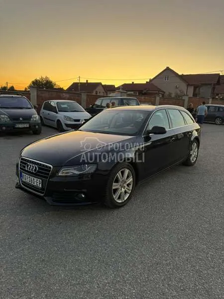 Audi A4 2010 photo 2