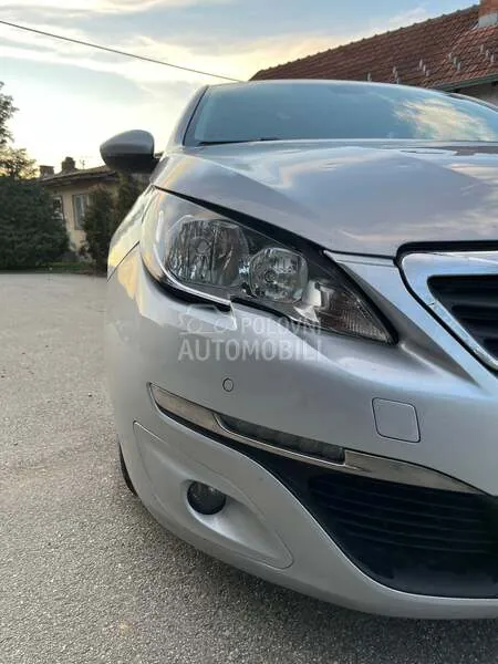 Peugeot 308 2015 photo 5