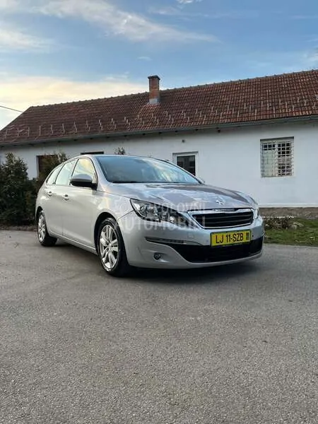Peugeot 308 2015 photo 2