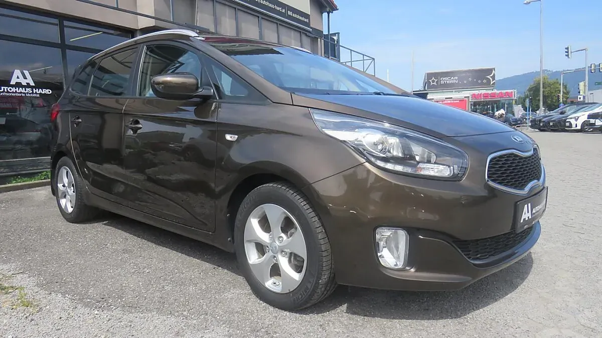 Kia Carens 2015 photo 3