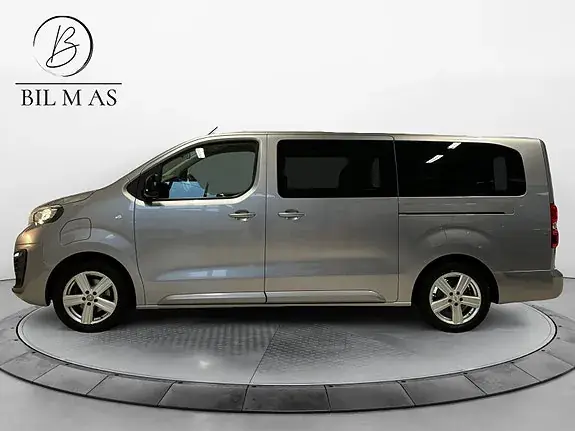 Peugeot Traveller 2022 photo 2