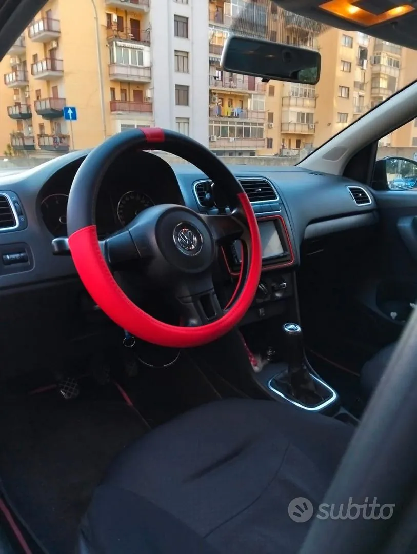 Volkswagen Polo 2010 photo 5