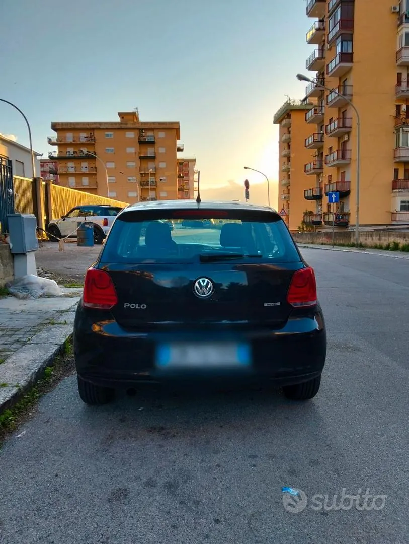 Volkswagen Polo 2010 photo 3