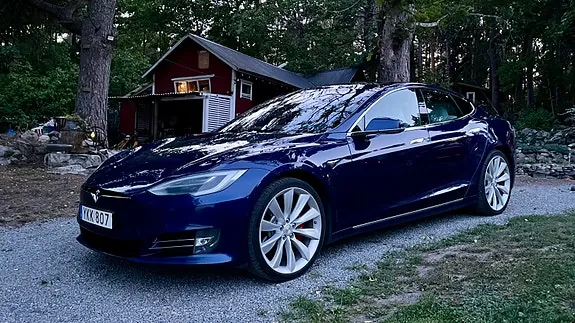 Tesla Model S 2017 photo 5