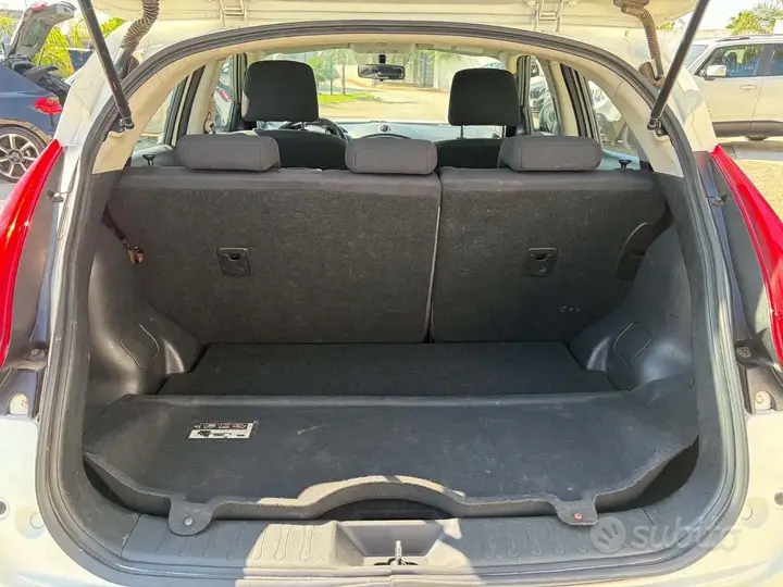Nissan Juke 2013 photo 5