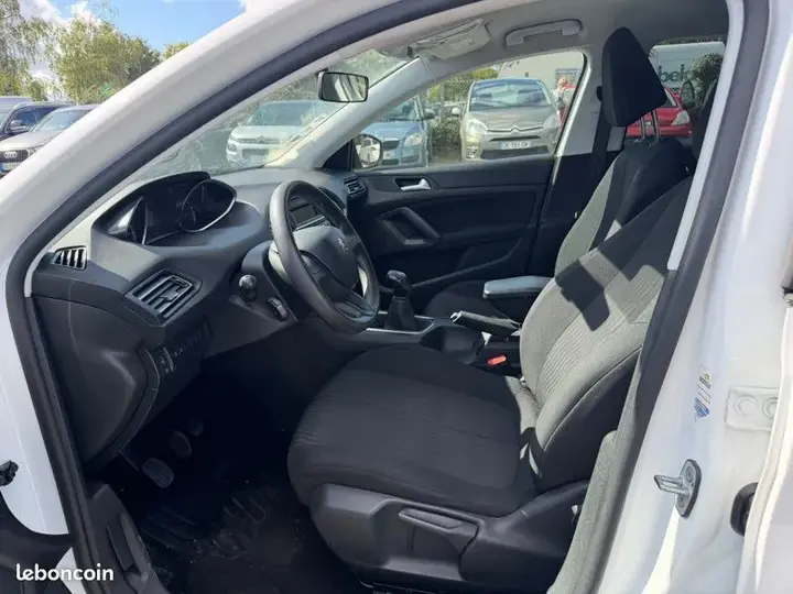 Peugeot 308 2016 photo 5