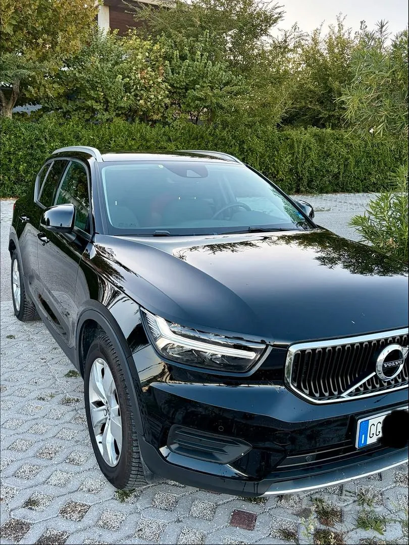 Volvo Xc40 2022 photo 2