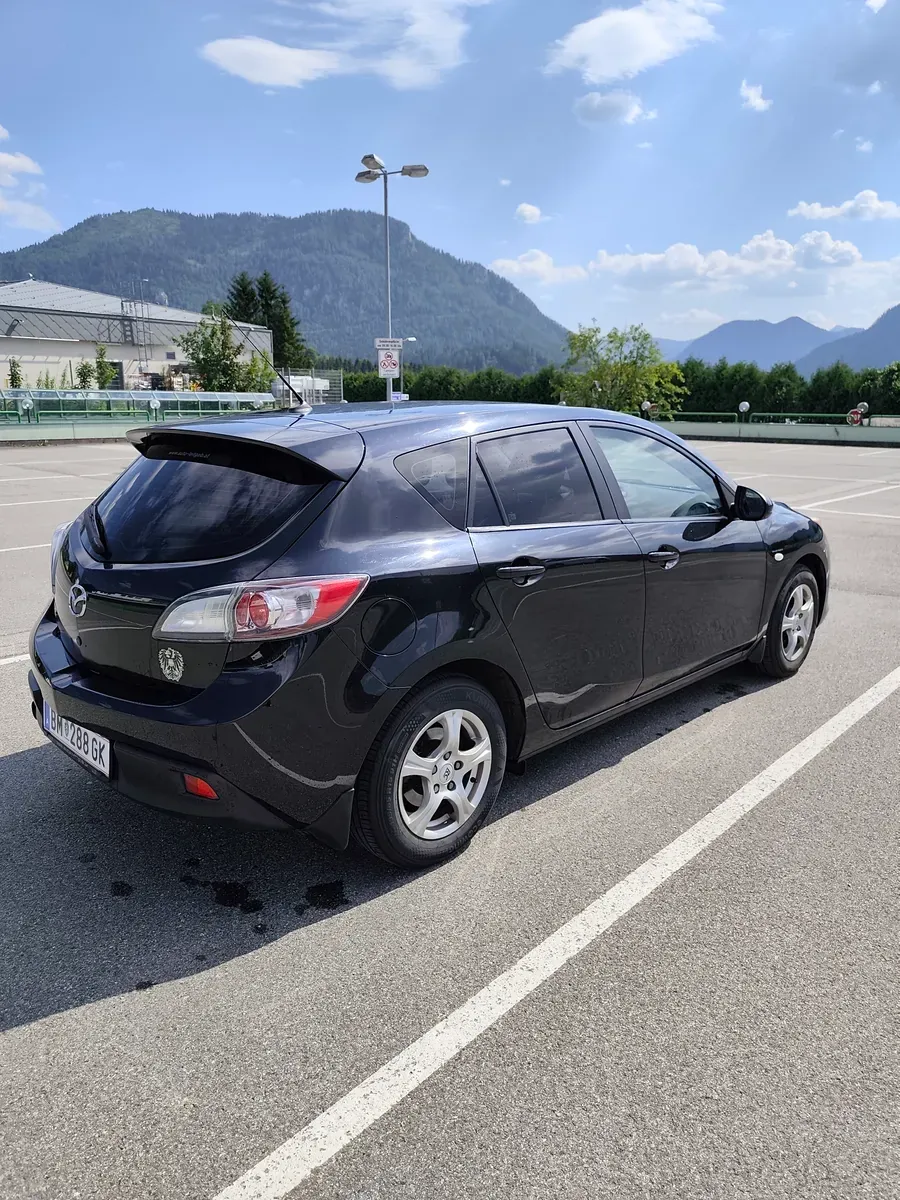 Mazda Mazda3 2010 photo 3