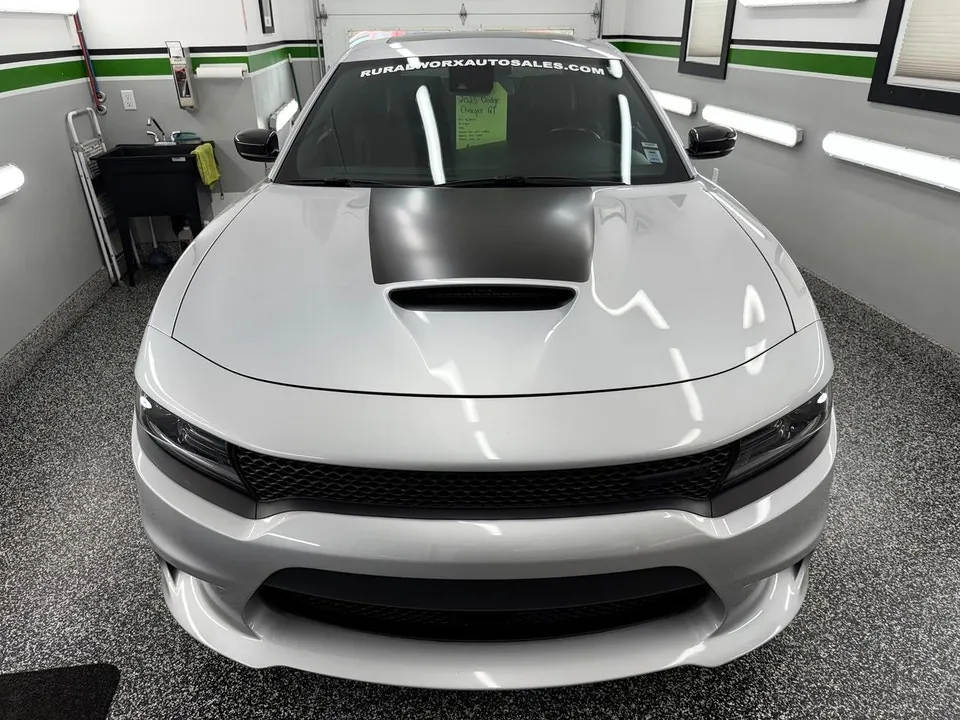 Dodge Charger 2023 photo 2