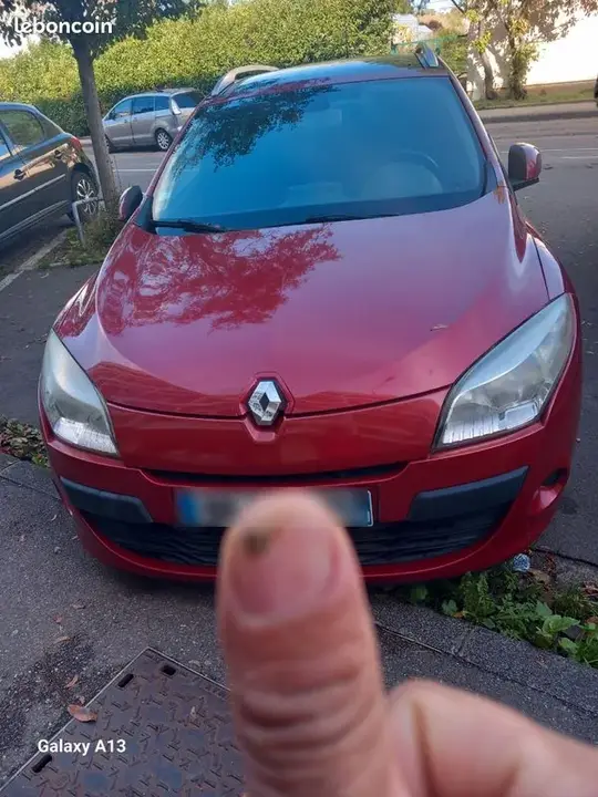 Renault Megane 2010 photo 2