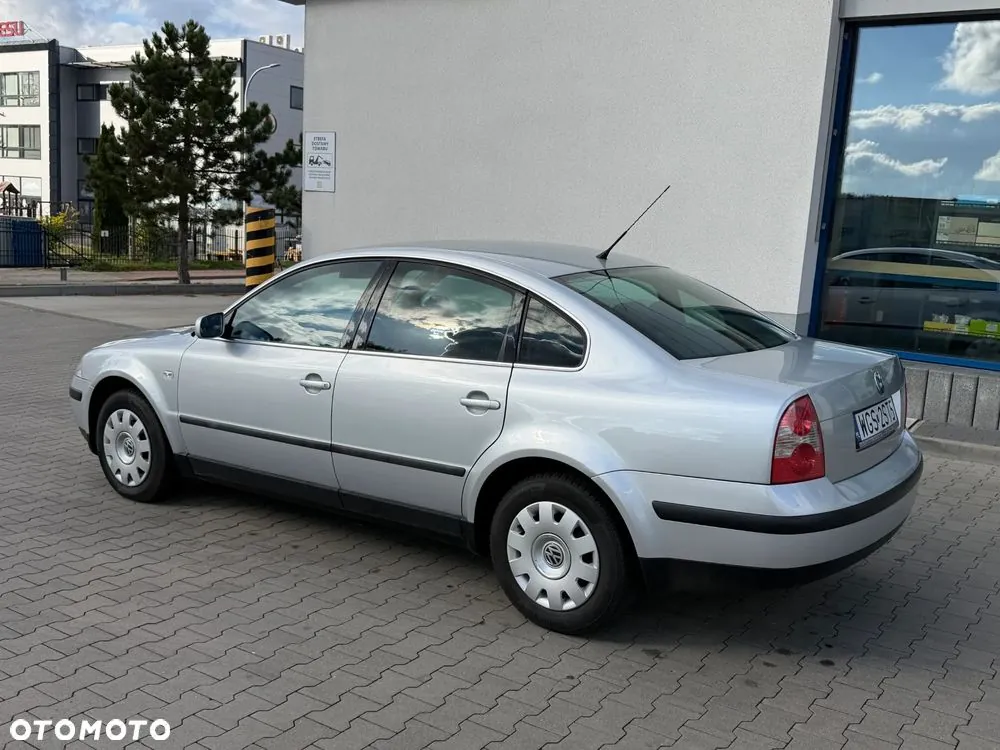 Volkswagen Passat 2004 photo 4