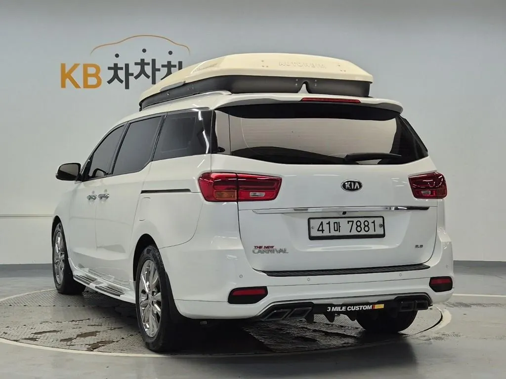 Kia Carnival 2019 photo 2