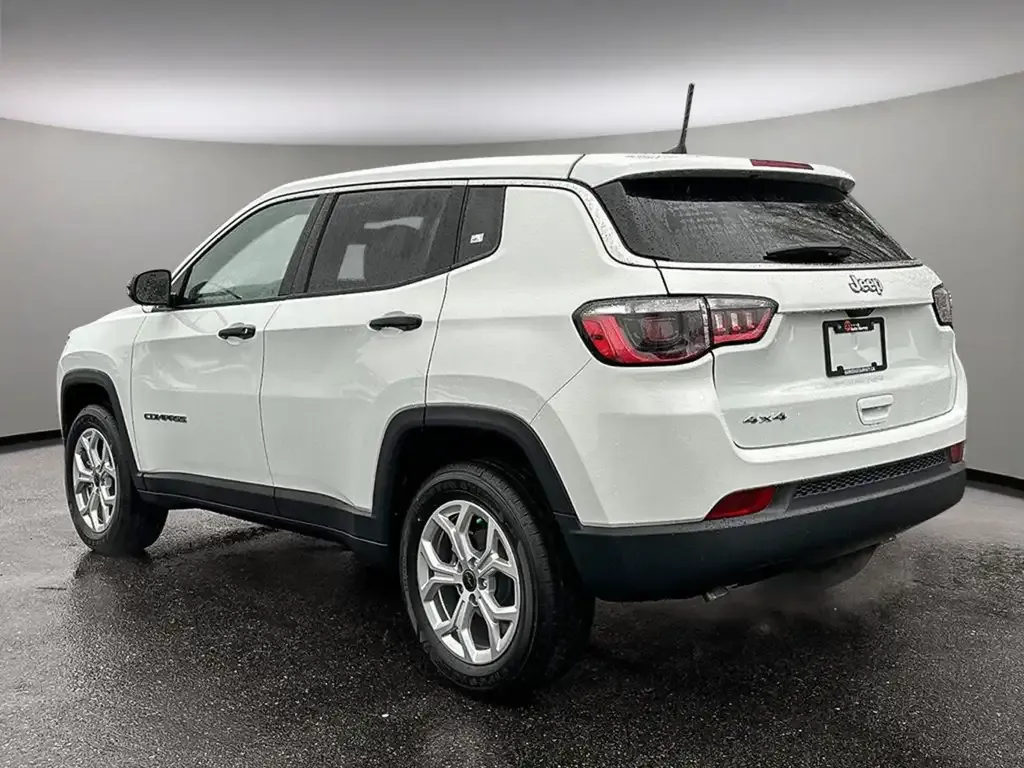 Jeep Compass 2026 photo 4