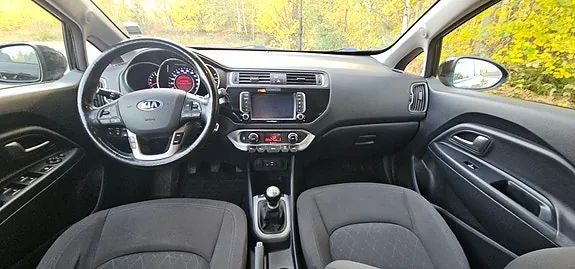 Kia Rio 2015 photo 3