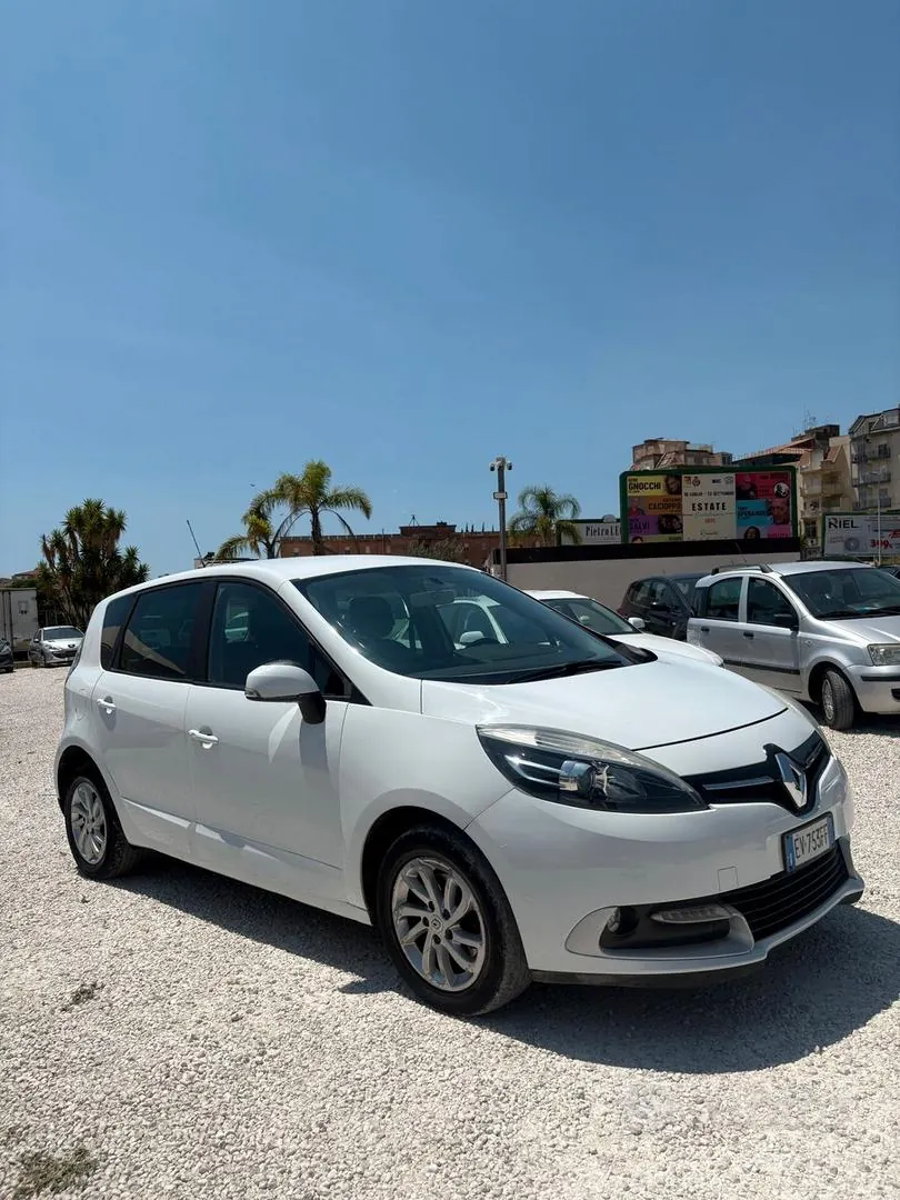 Renault Scenic 2014 photo 2