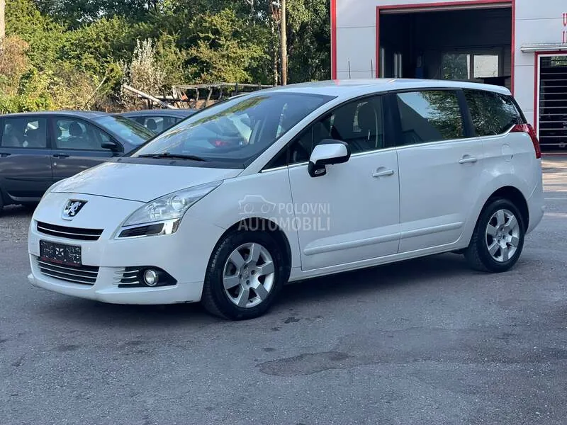 Peugeot 5008 2010 photo 3