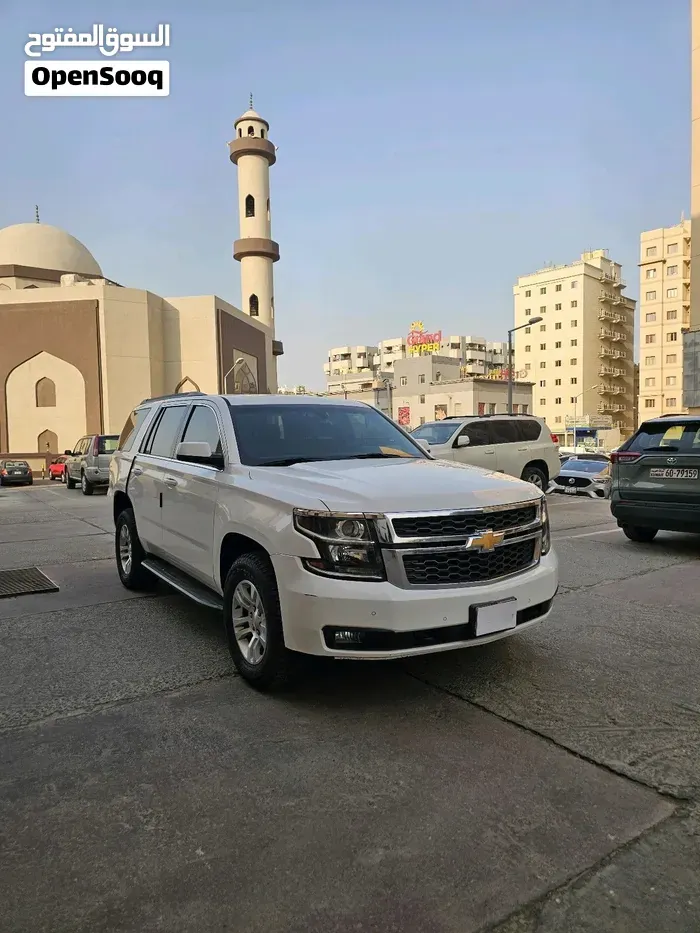 Chevrolet Tahoe 2018 photo 2