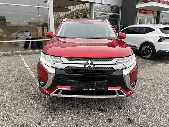 Mitsubishi Outlander 2020 photo 2