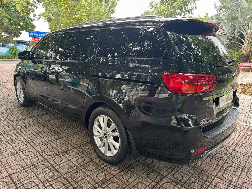 Kia Sedona 2020 photo 5