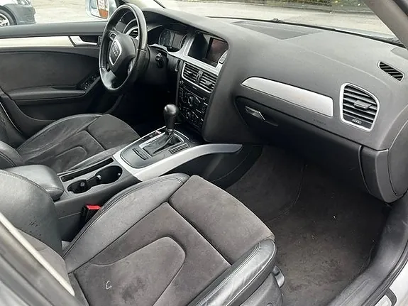 Audi A4 2011 photo 5