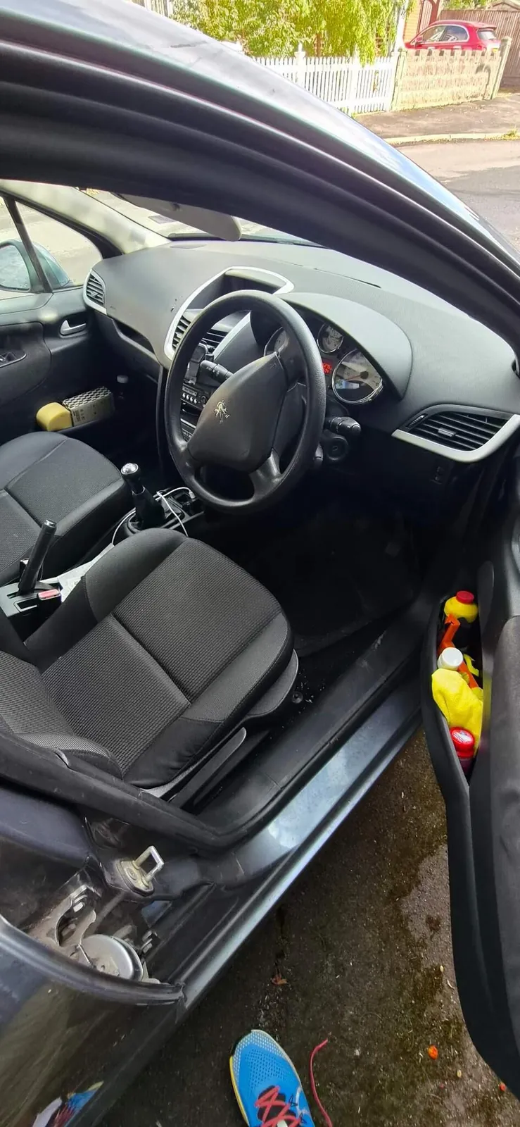 Peugeot 207 2010 photo 5