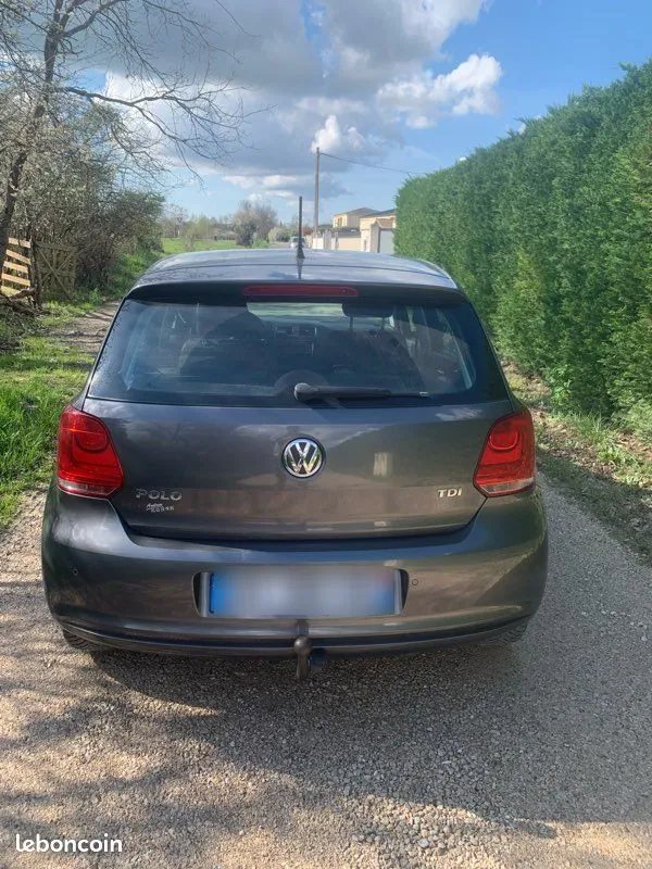Volkswagen Polo 2010 photo 2