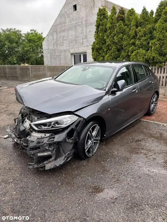 BMW Seria 1 2020 photo 2
