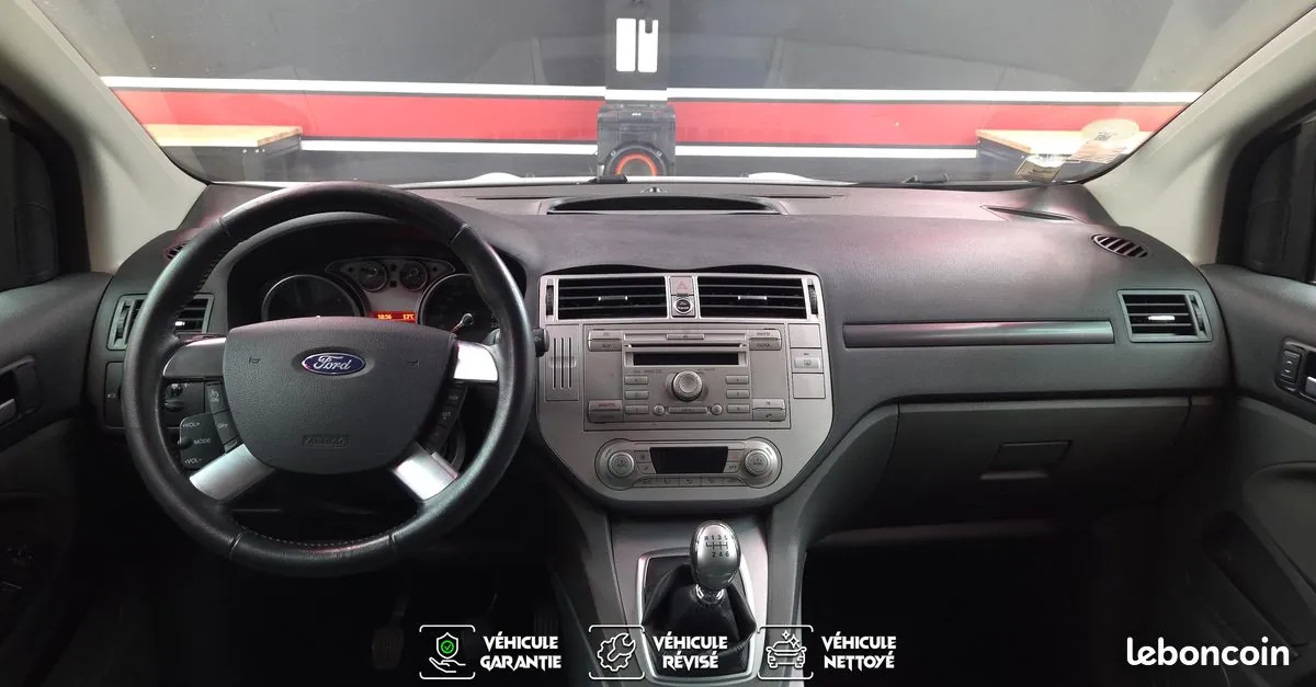 Ford Kuga 2012 photo 3