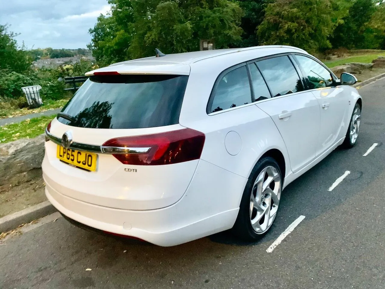 Vauxhall Insignia 2015 photo 3