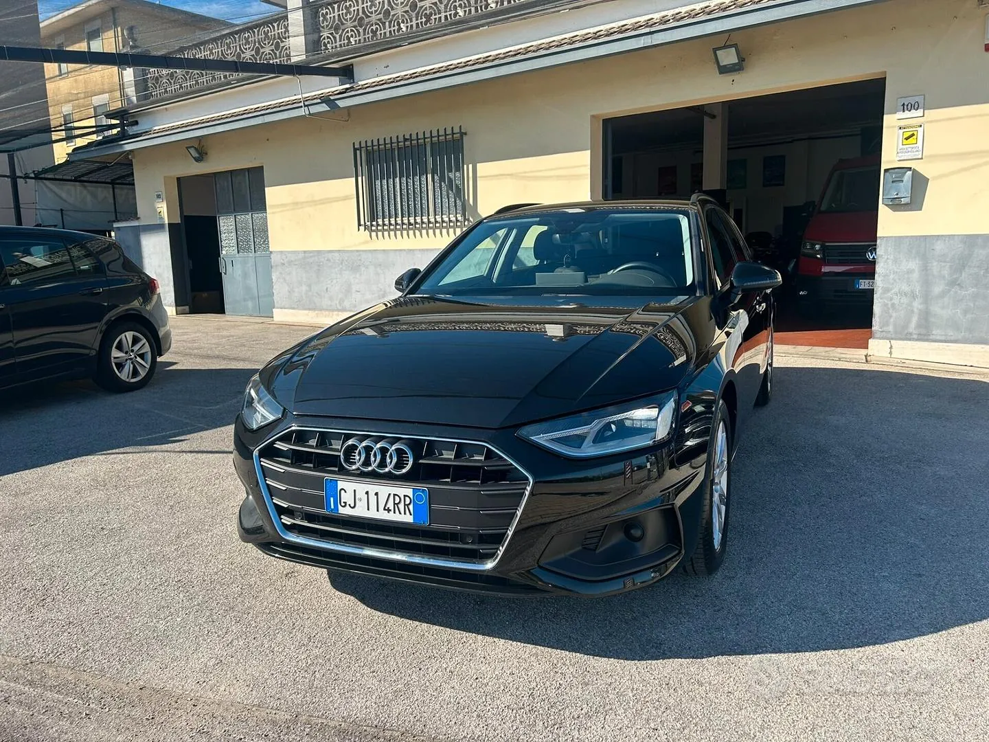Audi A4 Avant 2022 photo 2