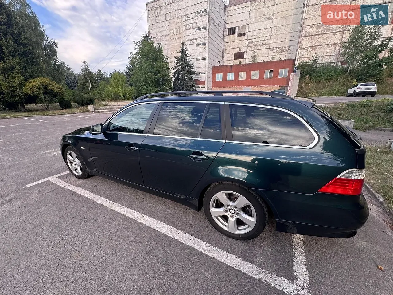 BMW 5 Series 2010 photo 4
