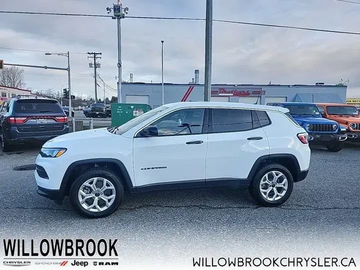 Jeep Compass 2025 photo 3
