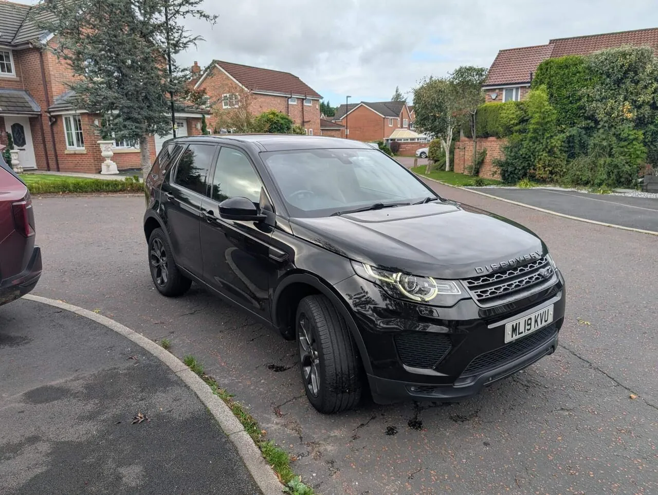 Land Rover Discovery Sport 2019 photo 4