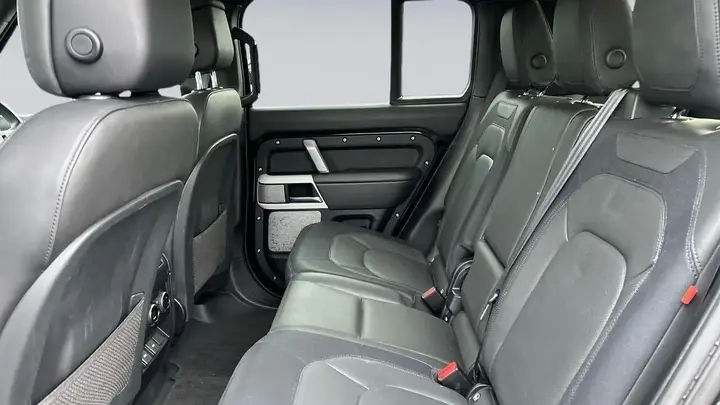 Land Rover Defender 130 2023 photo 4