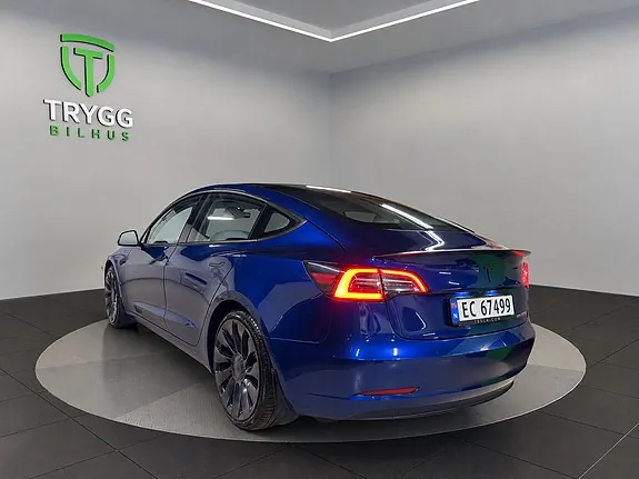 Tesla Model 3 2021 photo 3