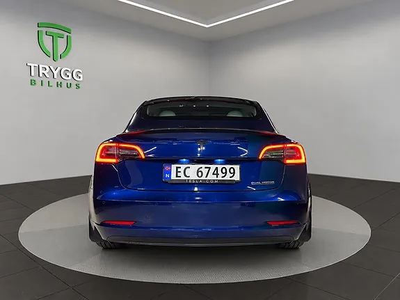 Tesla Model 3 2021 photo 4